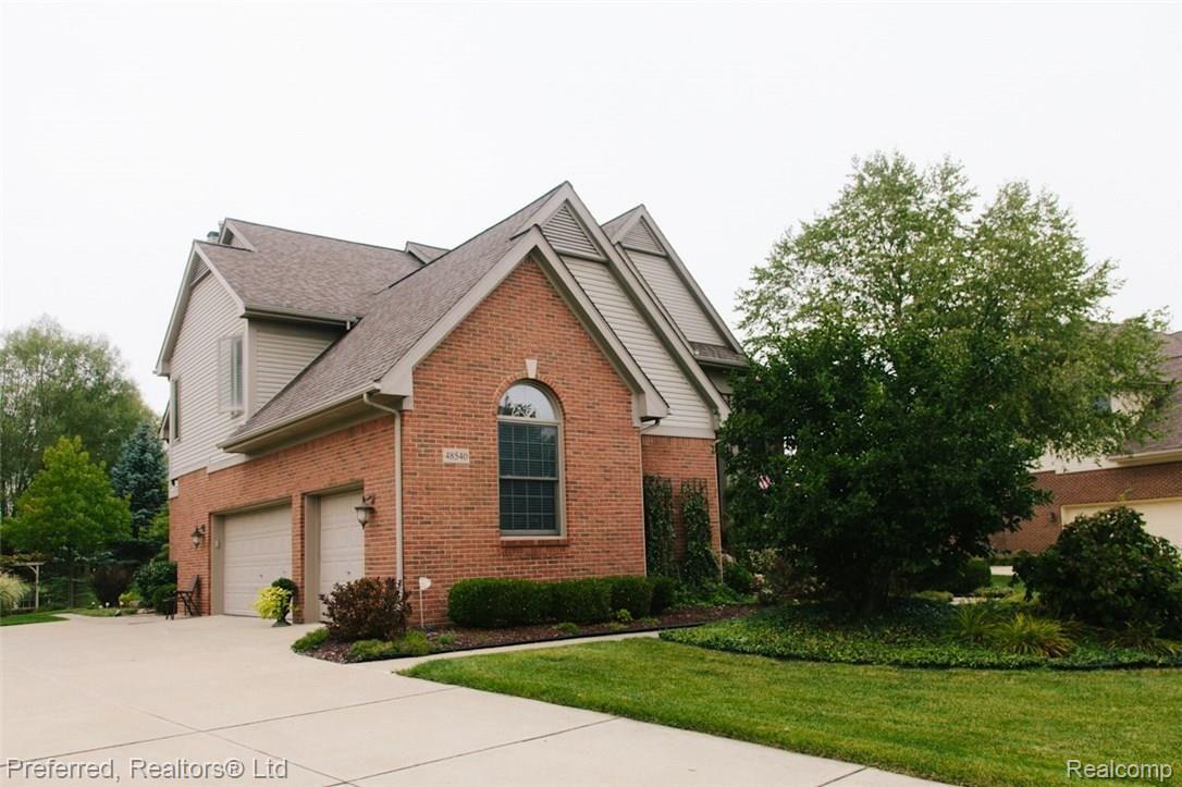 48540 Inveraray Road Canton, MI 48188 - Photo 2 of 31 IMG_1194.jpg