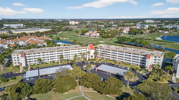 $1,700 | 7430 Lake Breeze Drive, Unit 313, Fort Myers, FL 33907