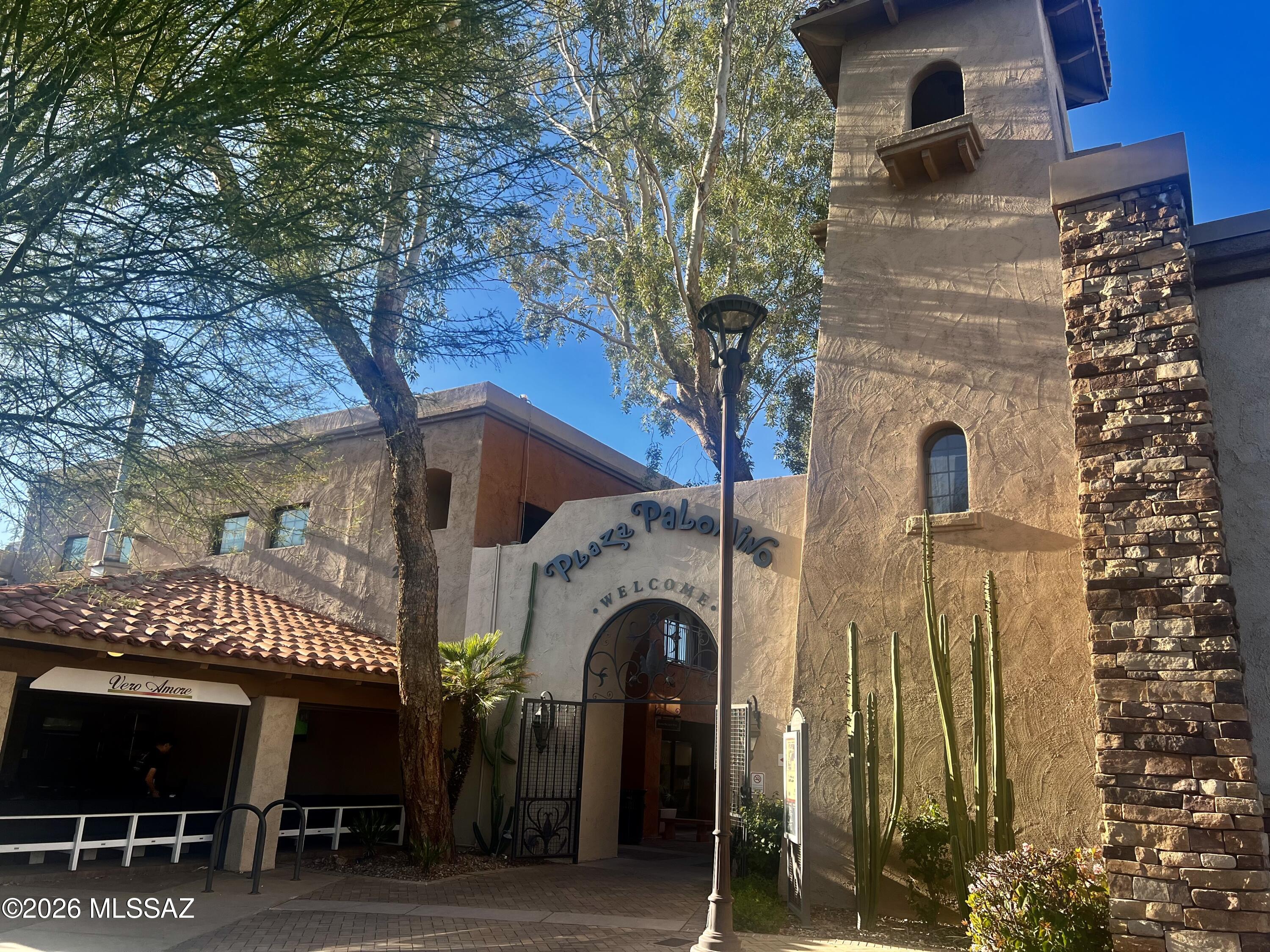 5092 East Fort Lowell Road Tucson, AZ 85712 - Photo 33 of 37 Walk to Great Restaurants & Shopping