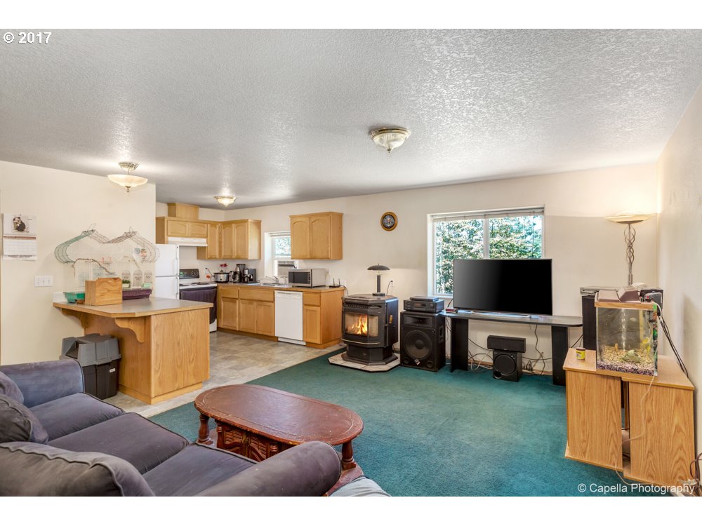 23991 South Ridge Road Beavercreek, OR 97004 - Photo 24 of 32 Gallery Image 24