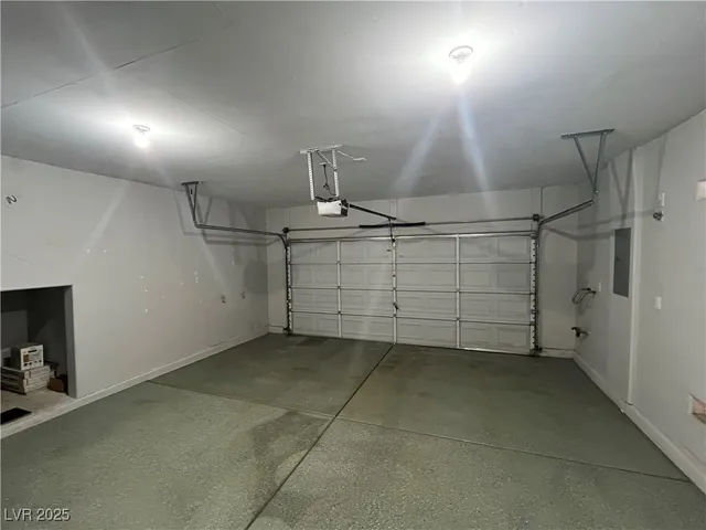 $1,865 | 1109 Tropical Star Lane, Unit 1, Henderson, NV 89002