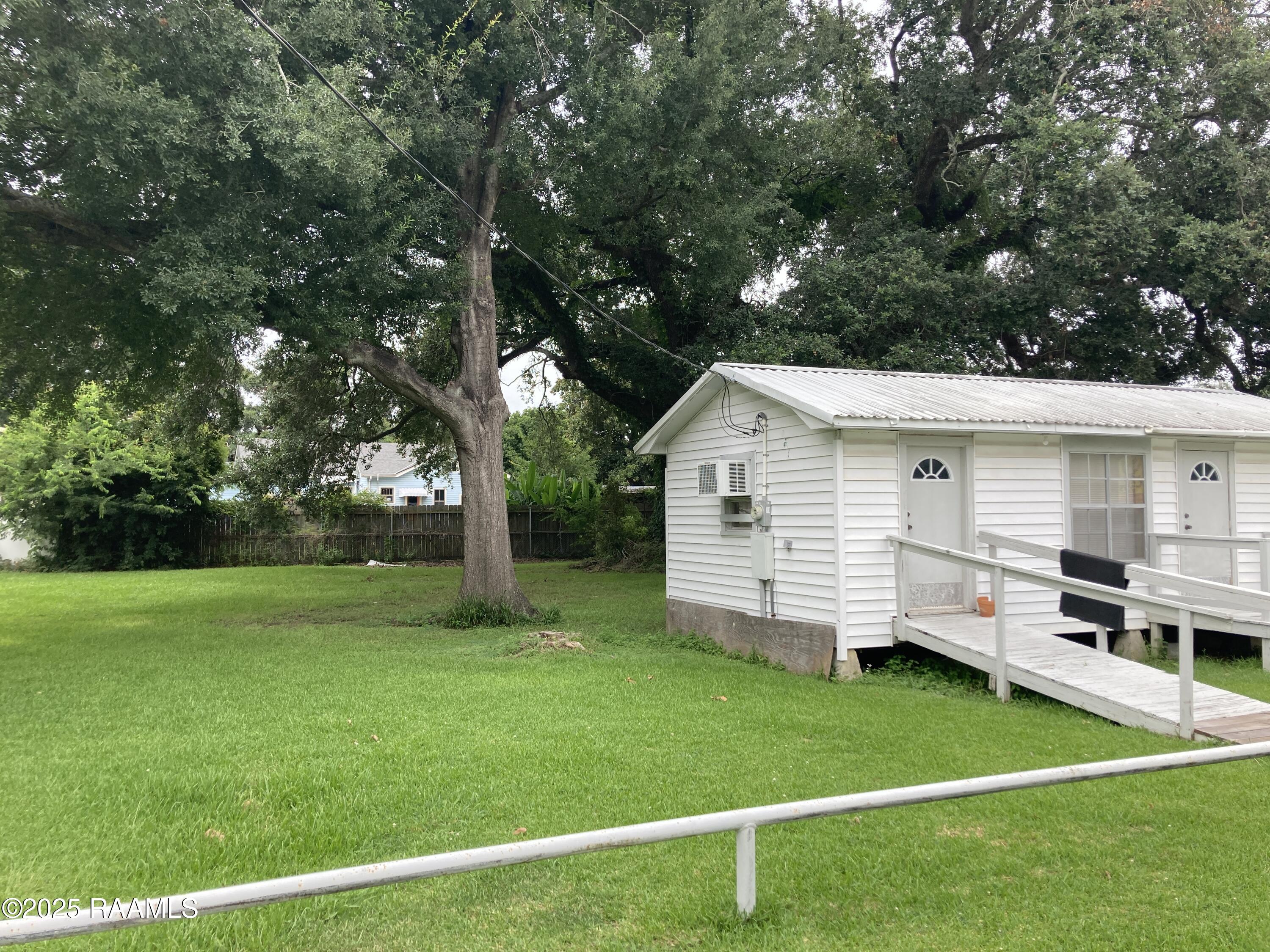 5804 Cameron Street Scott, LA 70583 - Photo 2 of 6 West Side View