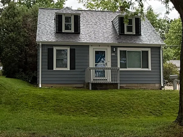 $284,999 | 9020 West Vincent Place, West Allis, WI 53214
