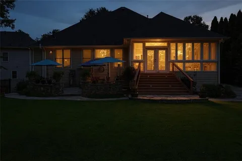 $925,000 | 4311 Summit Oaks Lane Northeast, Roswell, GA 30075