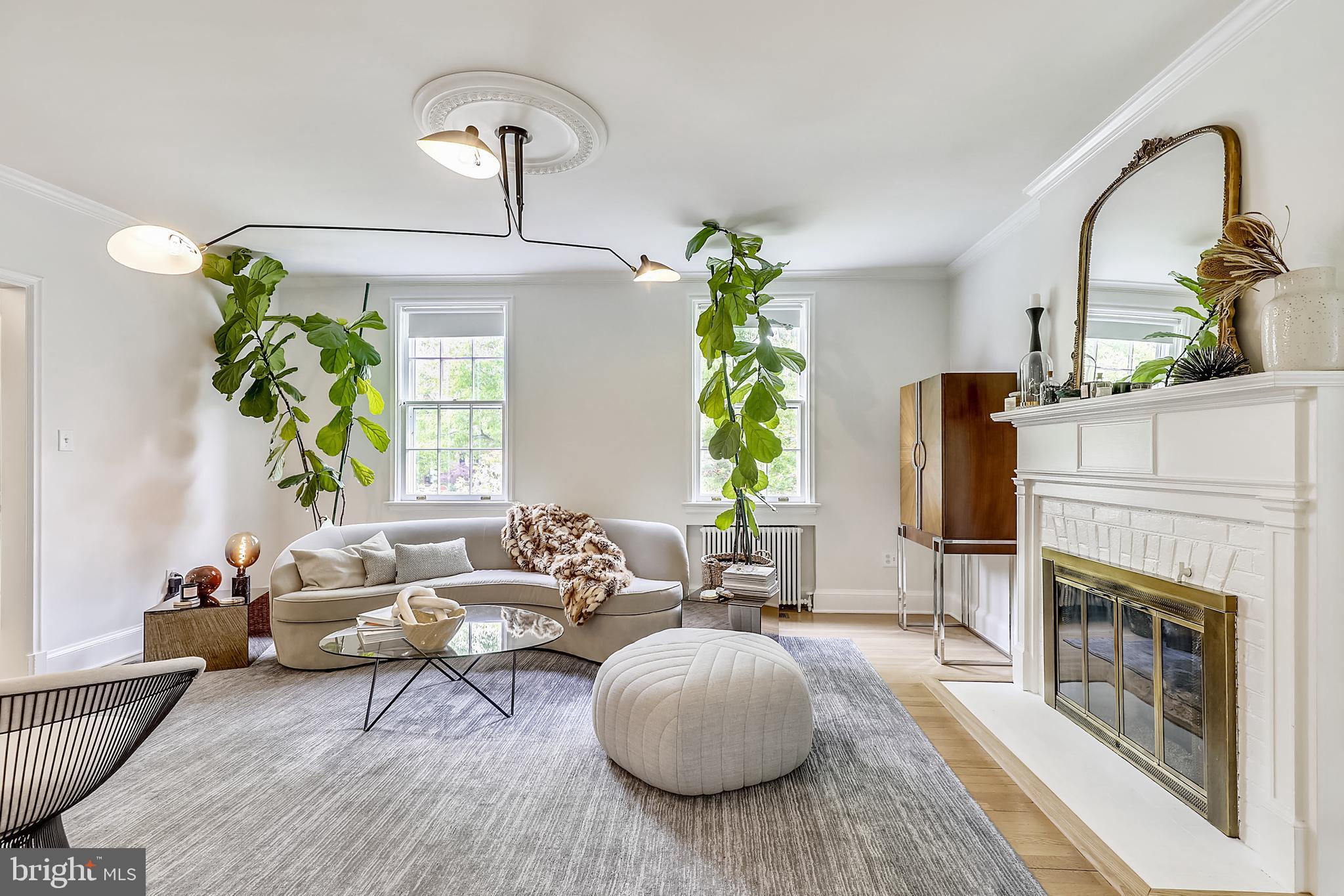 7704 Chatham Road Chevy Chase, MD 20815 - Photo 5 of 43 Notice all the light streaming in