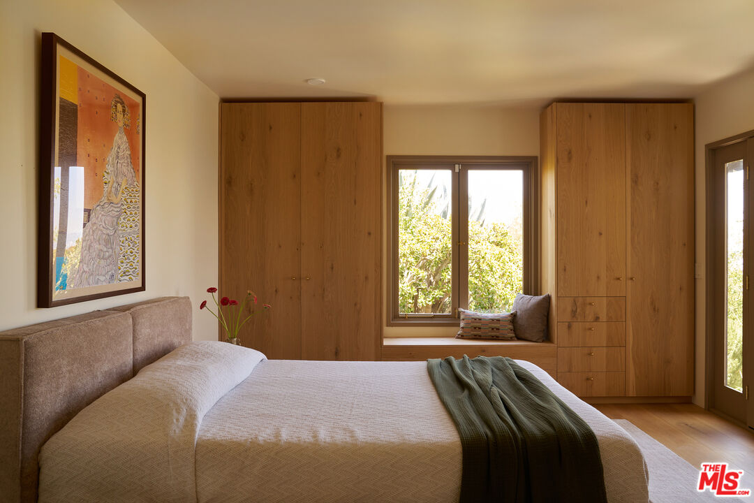 6911 Los Tilos Road Los Angeles, CA 90068 - Photo 19 of 44