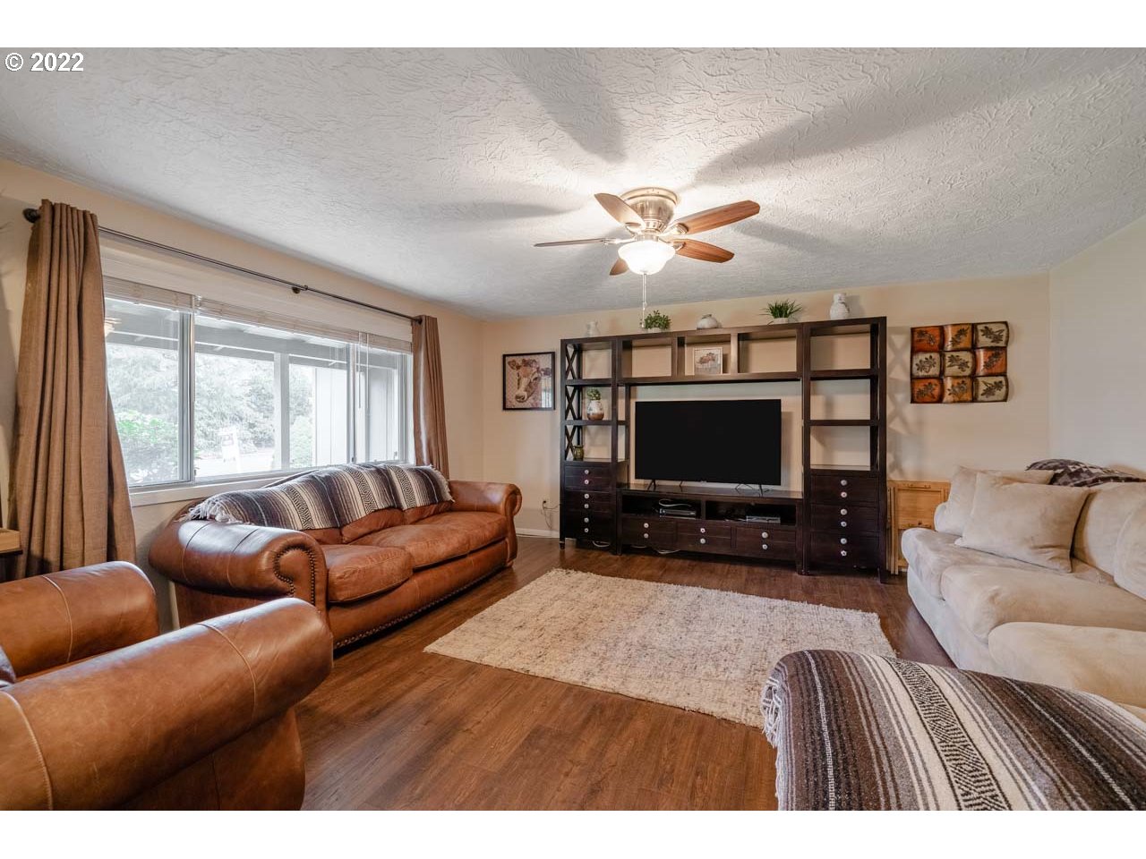 709 Southwest Mill Street Dallas, OR 97338 - Photo 4 of 32 Gallery Image 4