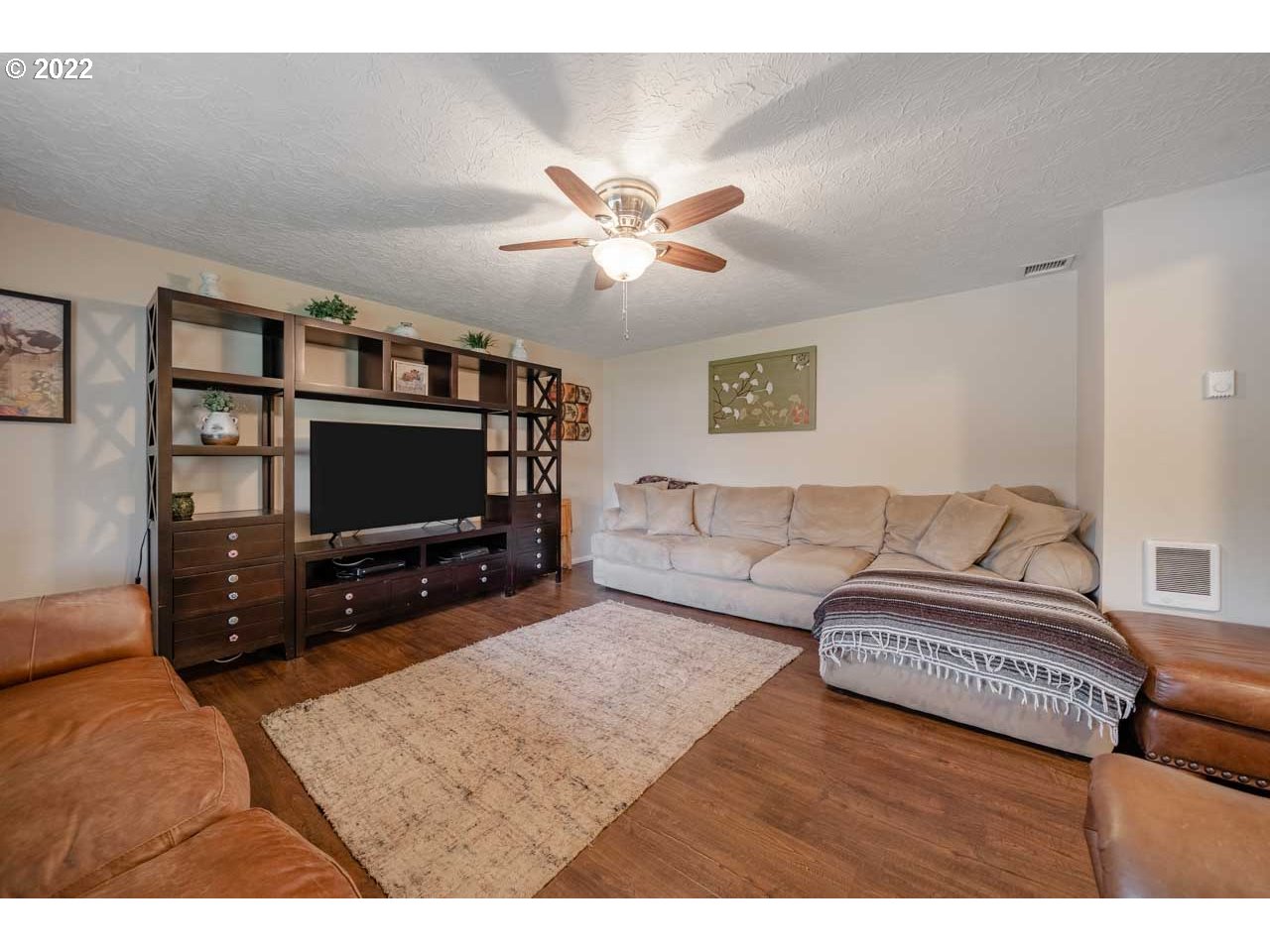 709 Southwest Mill Street Dallas, OR 97338 - Photo 5 of 32 Gallery Image 5