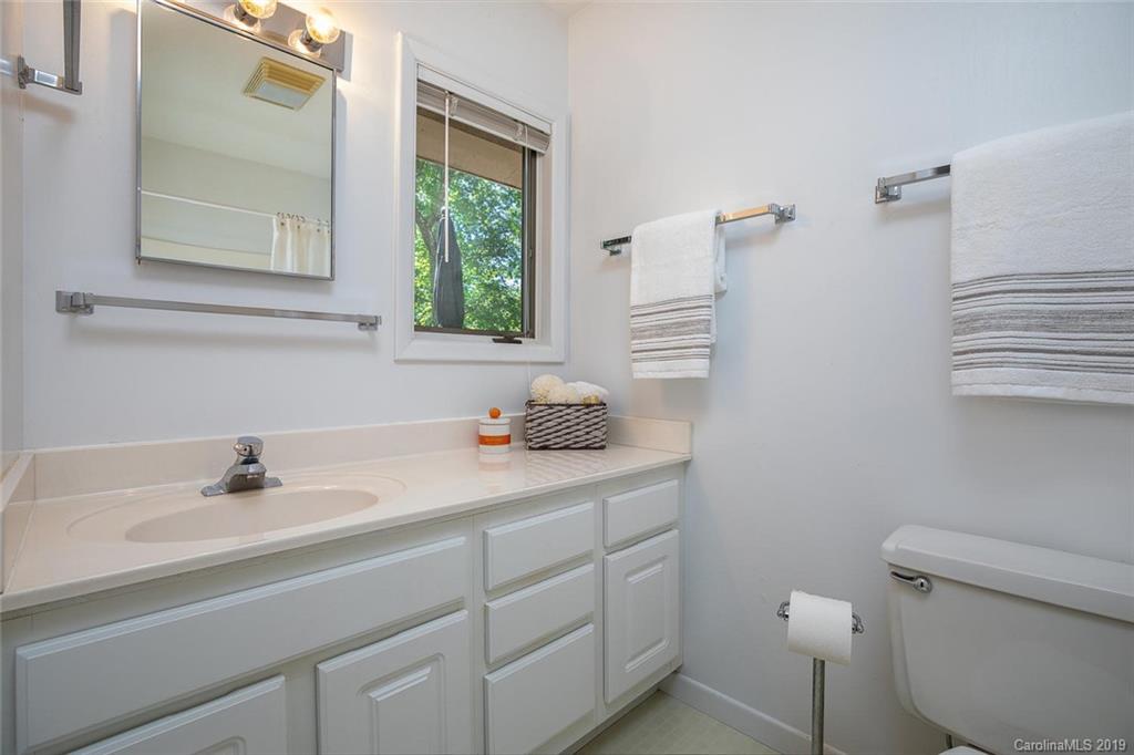 213 Oriole Road Brevard, NC 28712 - Photo 12 of 28 Gallery Image 12