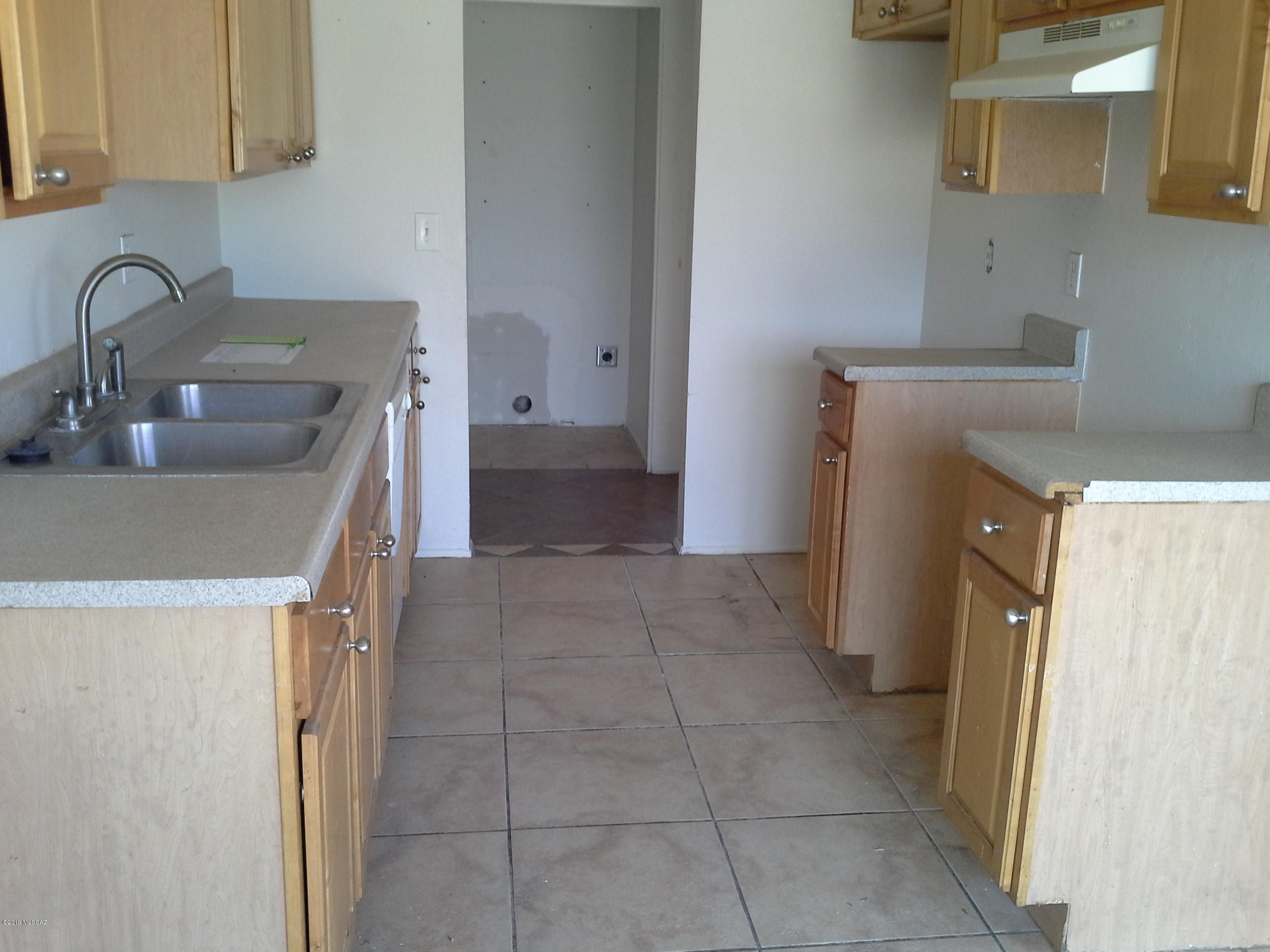 3149 South Kolb Road Tucson, AZ 85730 - Photo 6 of 12 Gallery Image 6