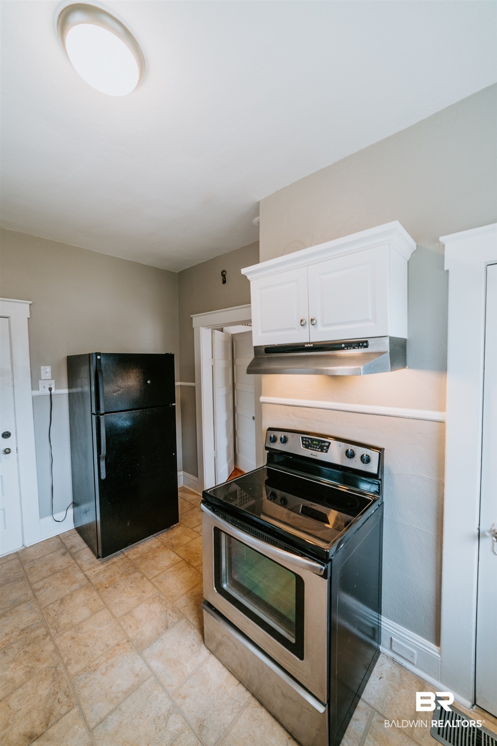 152 Tuscaloosa Street Mobile, AL 36607 - Photo 10 of 42 Gallery Image 10