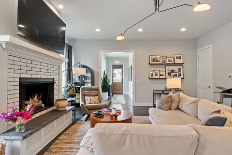 $1,195,000 | 2212 Grantland Avenue, Nashville, TN 37204