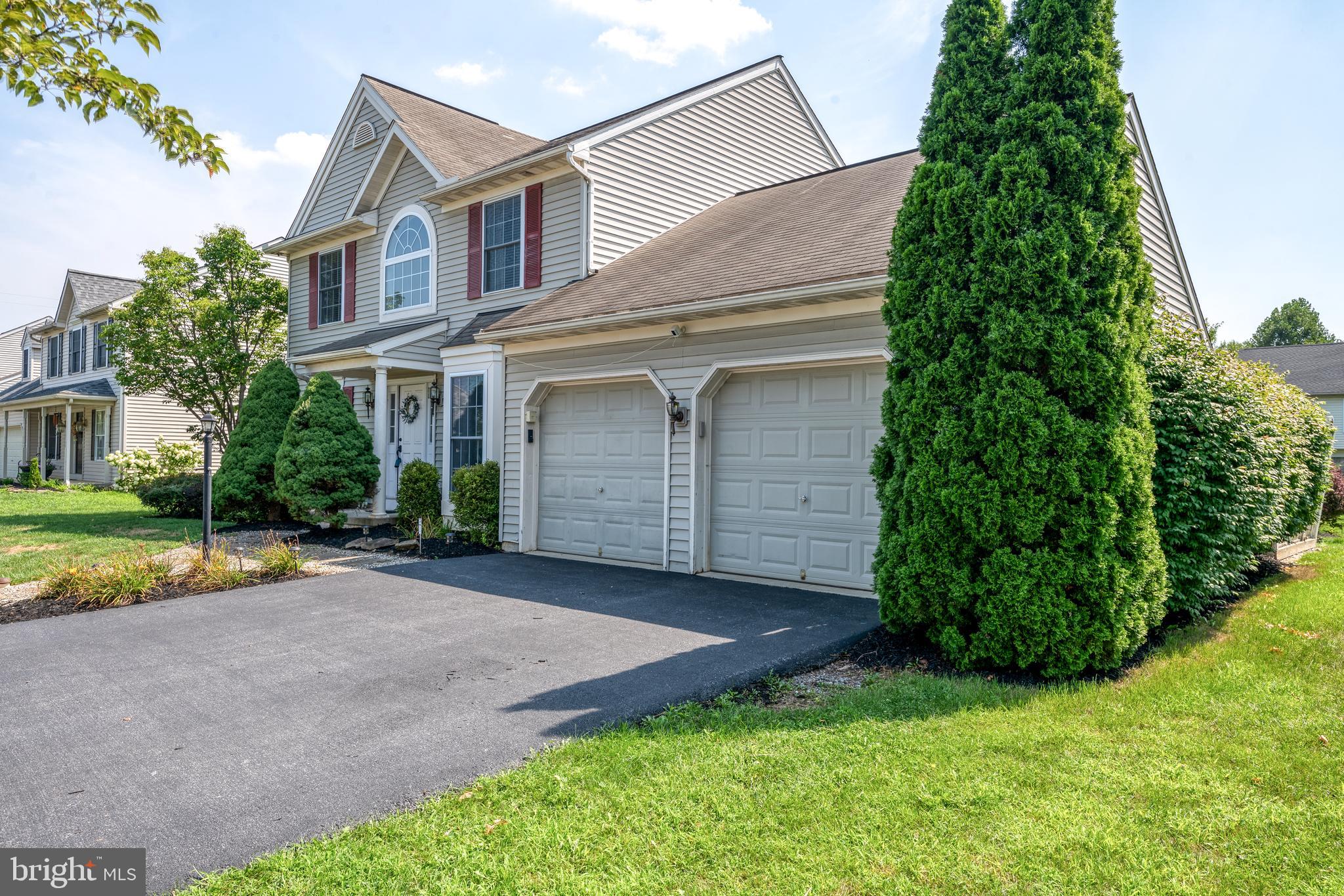 227 Deerfield Lane Lititz, PA 17543 - Photo 1 of 43 Gallery Image 1