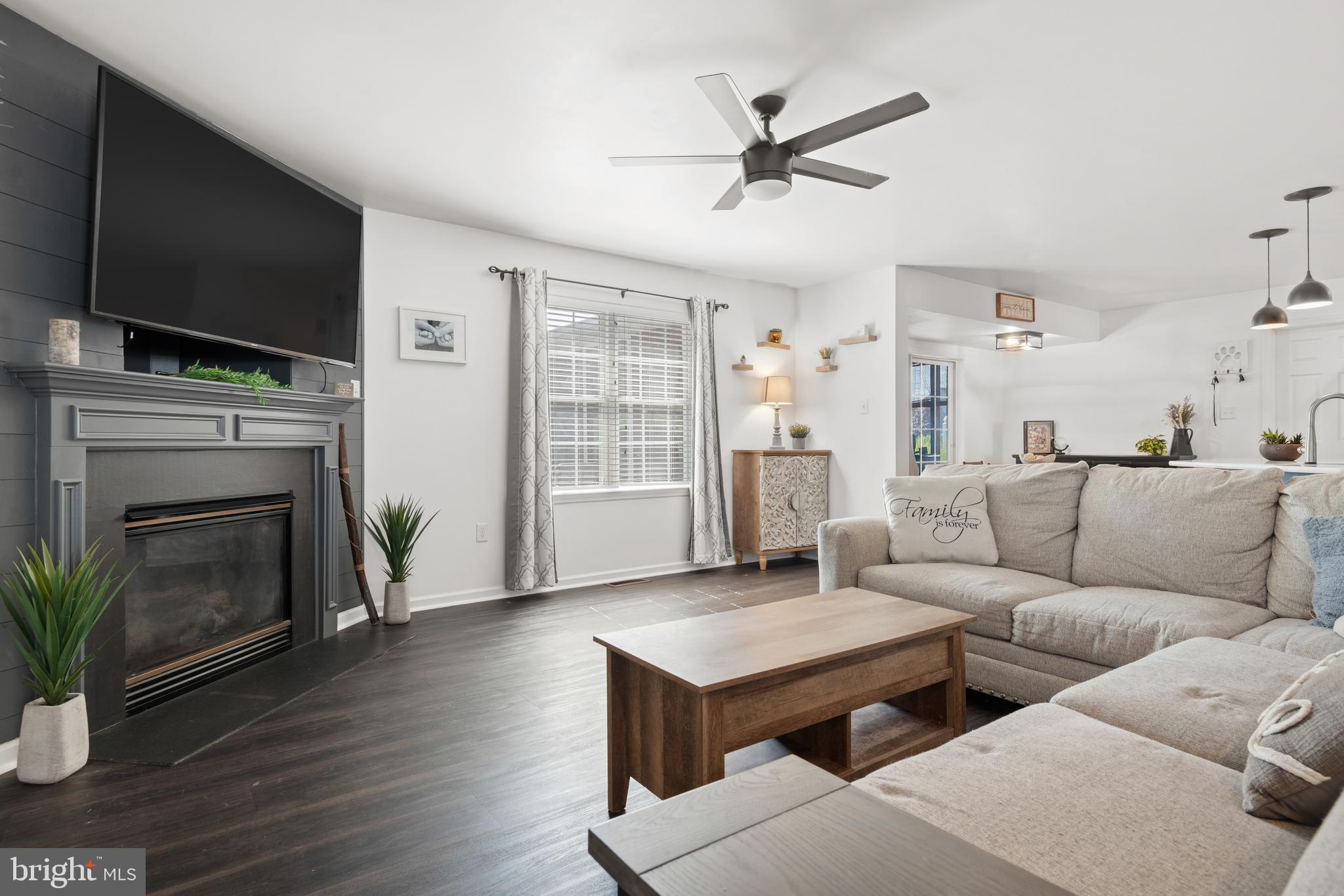 227 Deerfield Lane Lititz, PA 17543 - Photo 13 of 43 Gallery Image 13
