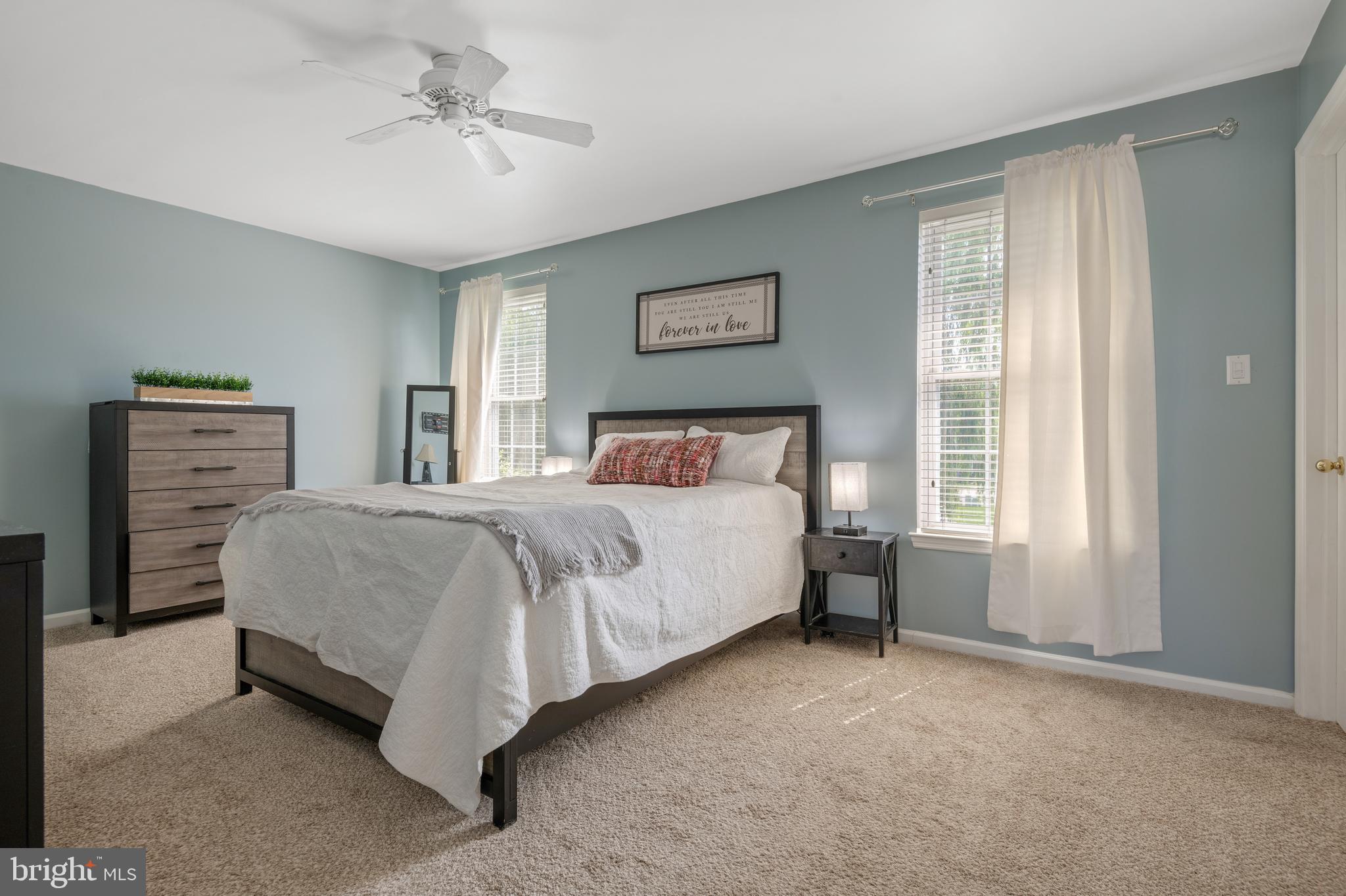227 Deerfield Lane Lititz, PA 17543 - Photo 25 of 43 primary suite