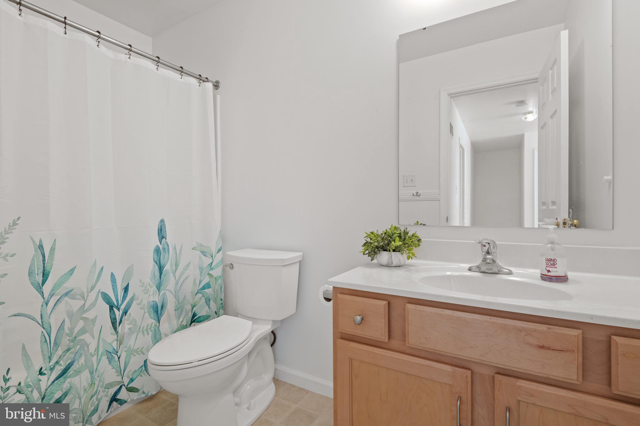 227 Deerfield Lane Lititz, PA 17543 - Photo 32 of 43 Gallery Image 32