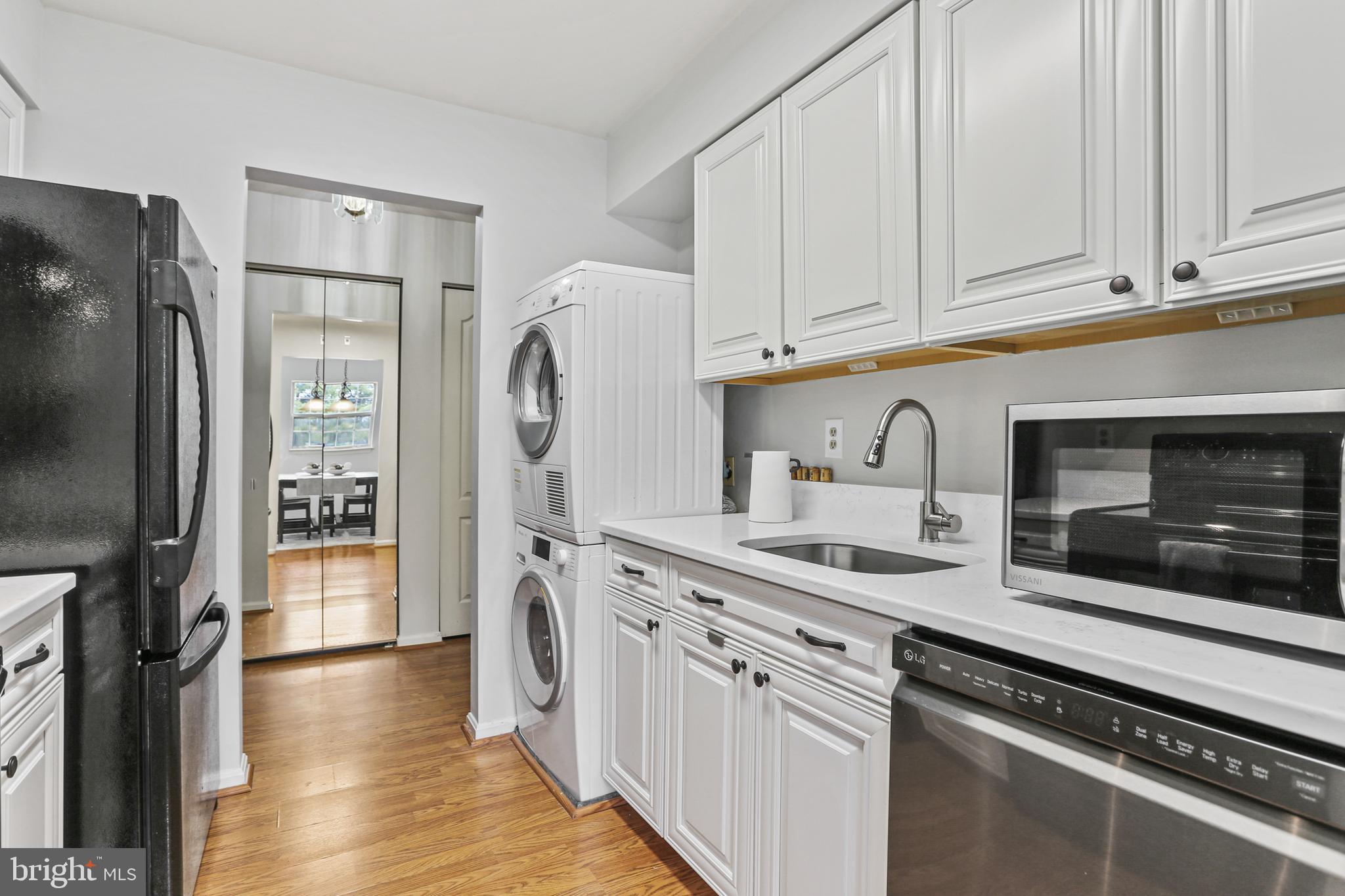 8583 Falls Run Road, Unit I Ellicott City, MD 21043 - Photo 7 of 29 Kitchen