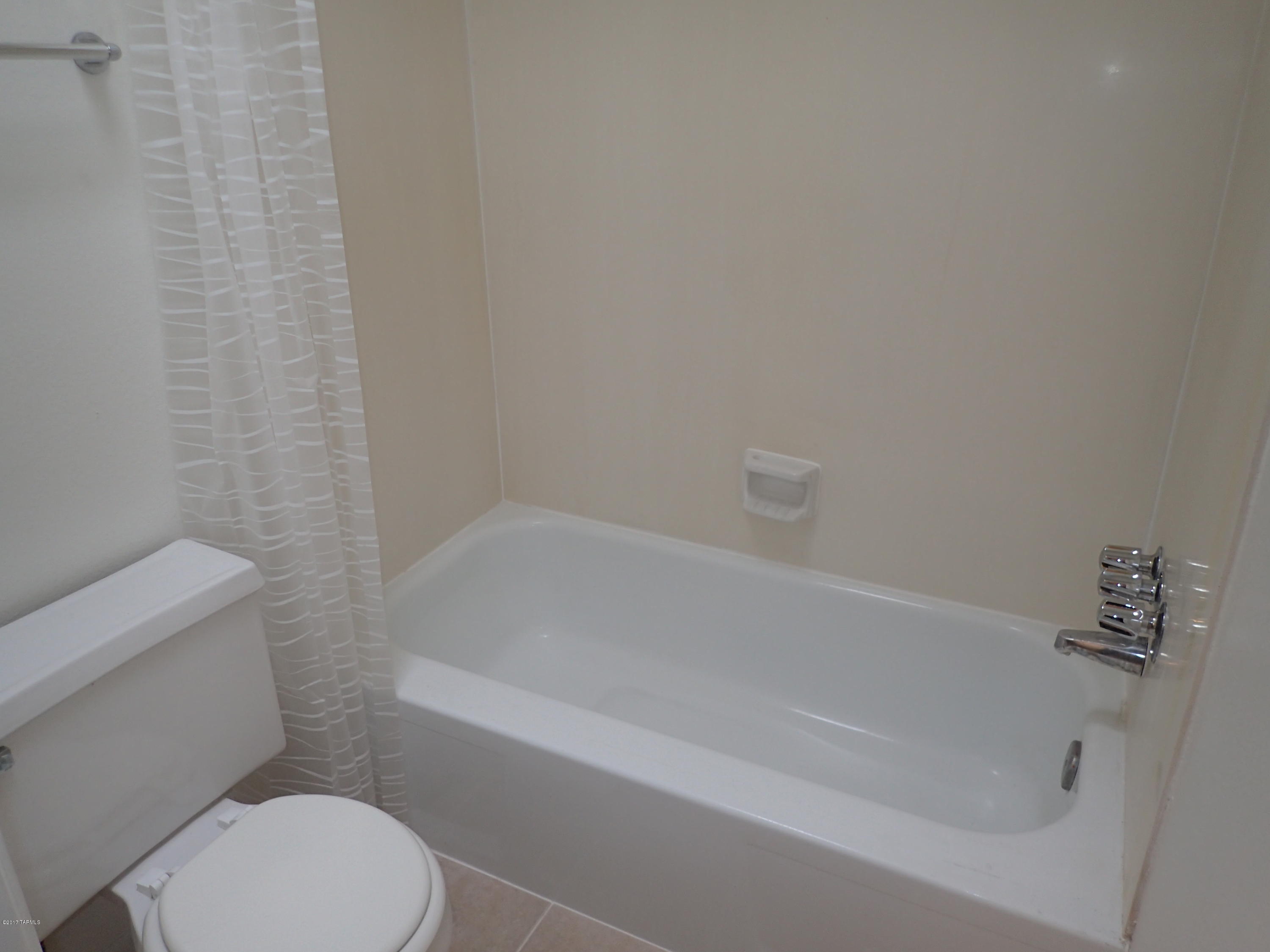 1347 East Fort Lowell Road, Unit B Tucson, AZ 85719 - Photo 11 of 24