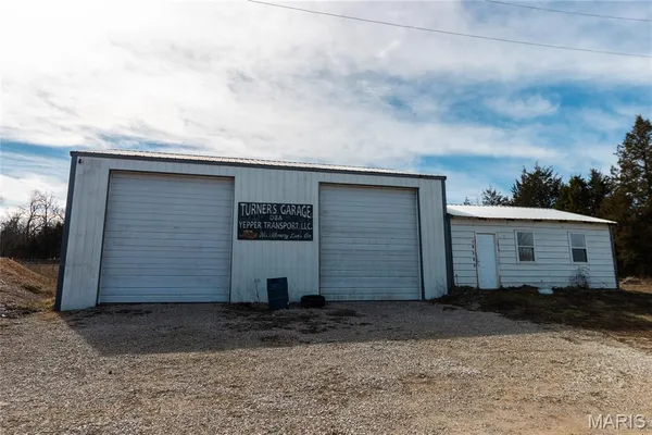 $295,000 | 10498 Hwy Z, Falcon, MO 65470
