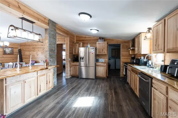 $295,000 | 10498 Hwy Z, Falcon, MO 65470