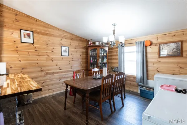 $295,000 | 10498 Hwy Z, Falcon, MO 65470