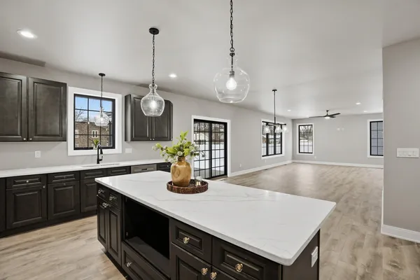 $899,900 | 8201 Castle Drive, Munster, IN 46321