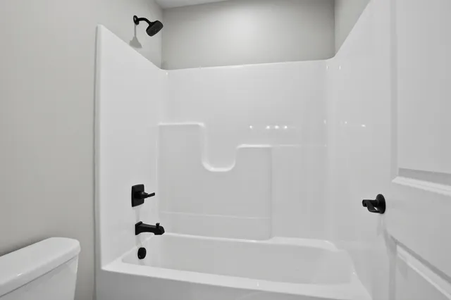 $899,900 | 8201 Castle Drive, Munster, IN 46321