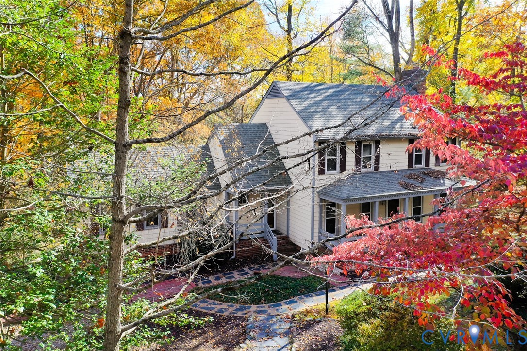 1253 Cardwell Road Crozier, VA 23039 - Photo 2 of 50 front view of a house with a yard