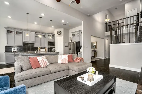 $4,700 | 7915 Sunflower Lane, Dallas, TX 75252