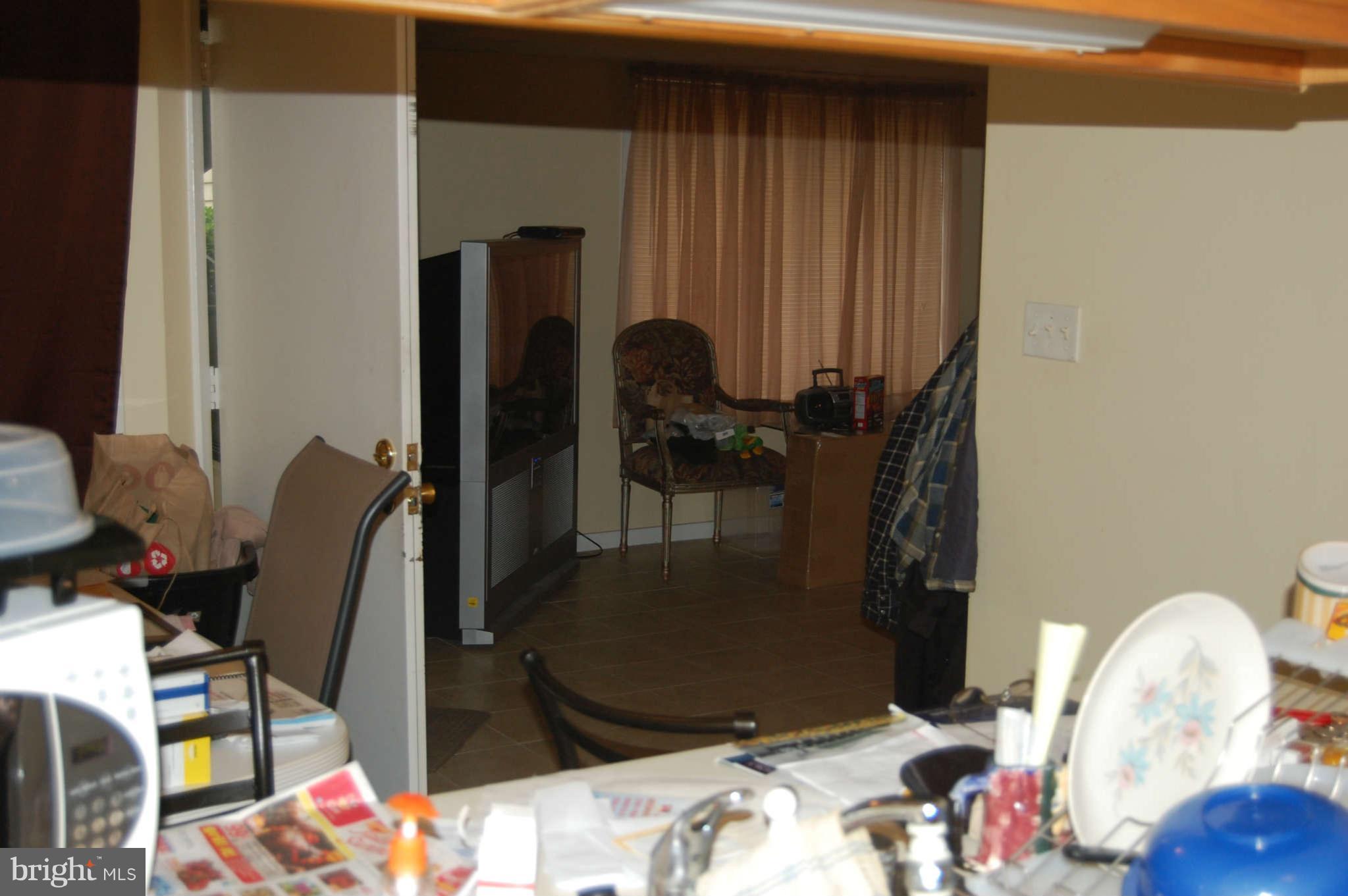 9900 Hellingly Place, Unit 158 Gaithersburg, MD 20886 - Photo 7 of 9 Dining Room