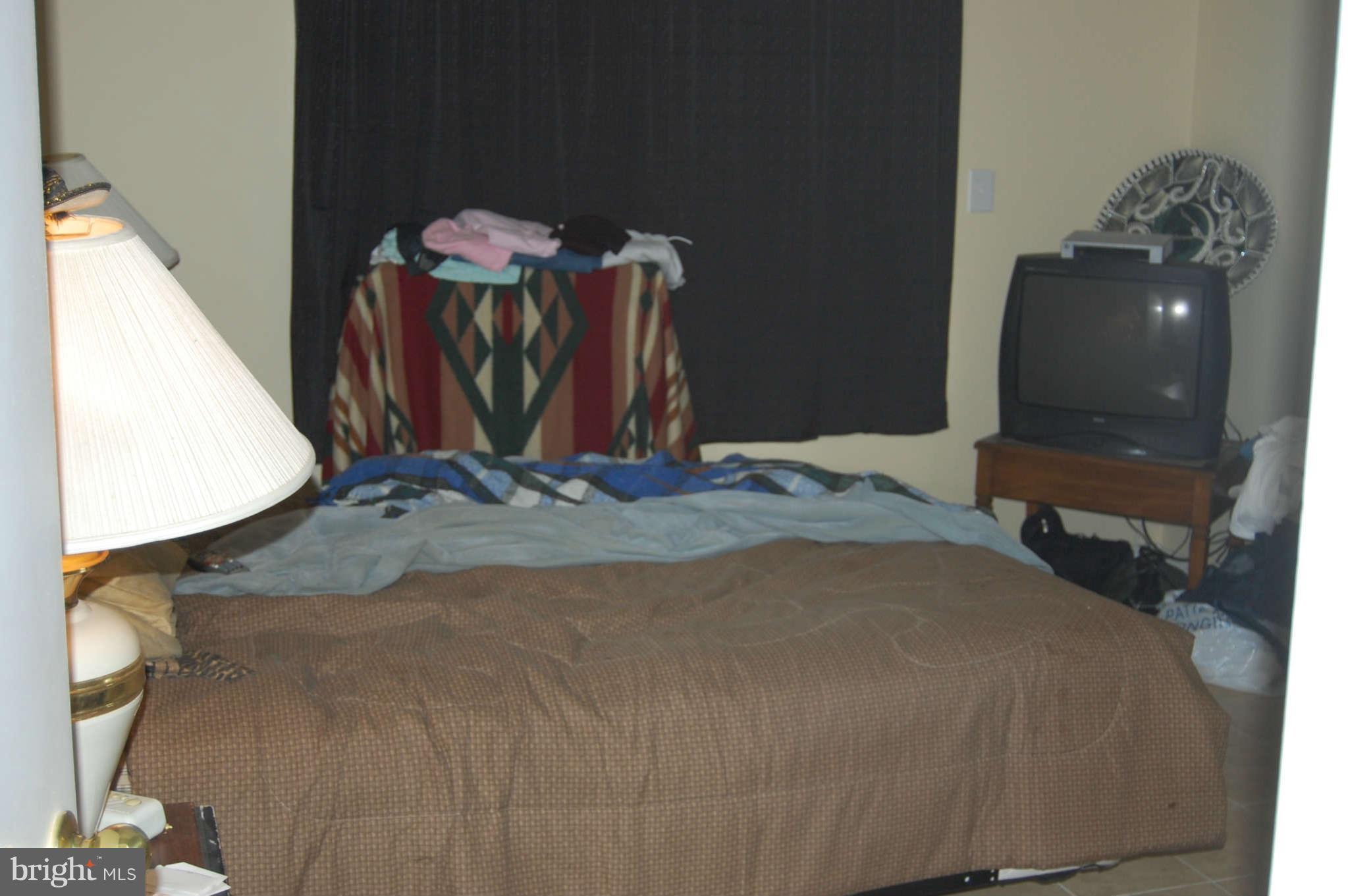 9900 Hellingly Place, Unit 158 Gaithersburg, MD 20886 - Photo 8 of 9 Bedroom