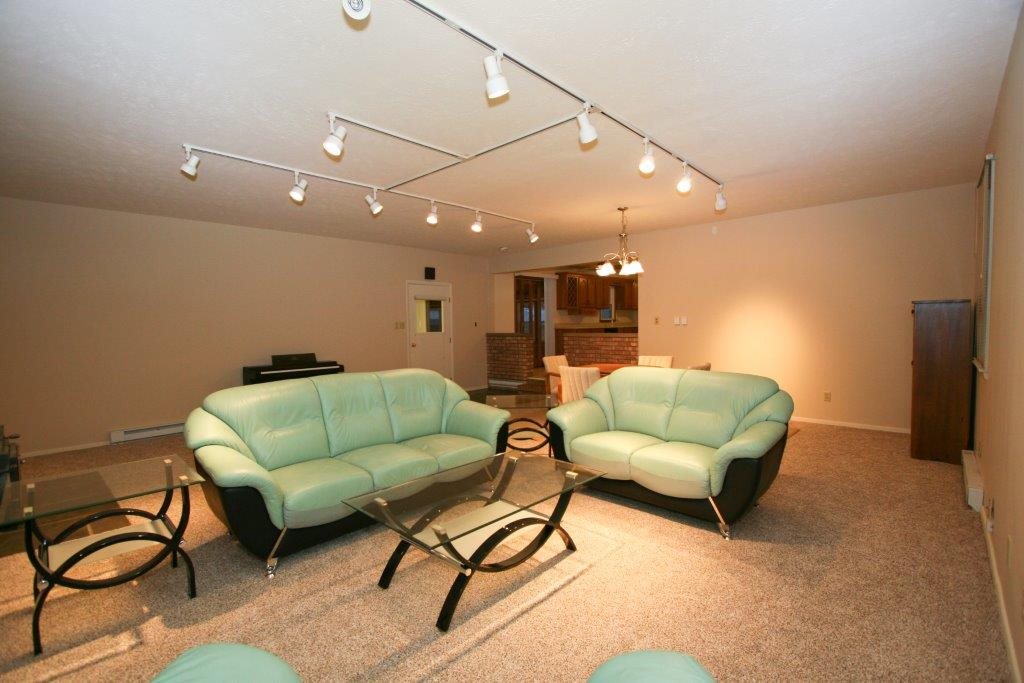 2400 Toledo Road Elkhart, IN 46516 - Photo 3 of 29 Gallery Image 3