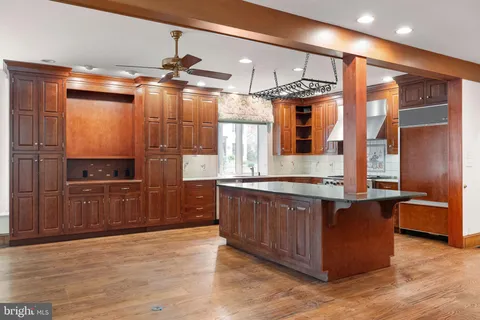 $985,000 | 915 Barley Drive, Wilmington, DE 19807