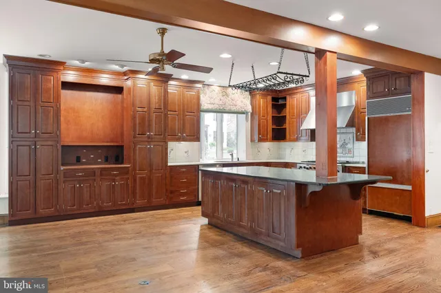 $985,000 | 915 Barley Drive, Wilmington, DE 19807