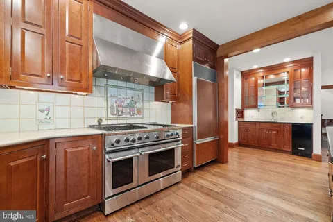 $985,000 | 915 Barley Drive, Wilmington, DE 19807