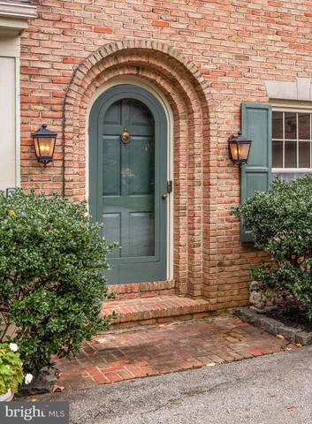 $985,000 | 915 Barley Drive, Wilmington, DE 19807