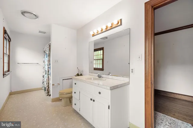 $985,000 | 915 Barley Drive, Wilmington, DE 19807