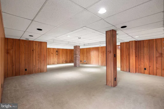 $985,000 | 915 Barley Drive, Wilmington, DE 19807