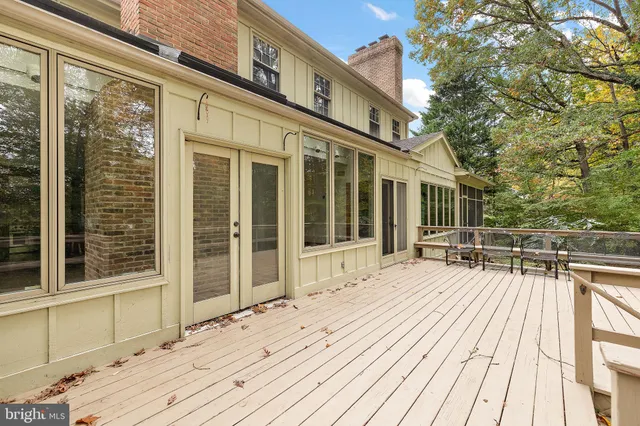 $985,000 | 915 Barley Drive, Wilmington, DE 19807