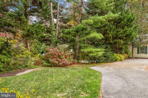 $985,000 | 915 Barley Drive, Wilmington, DE 19807