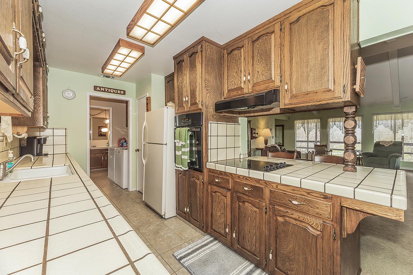 10562 Millerton Road Clovis, CA 93619 - Photo 14 of 49