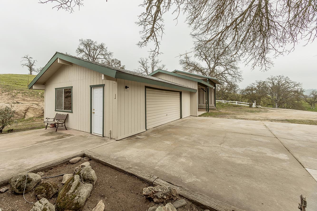 10562 Millerton Road Clovis, CA 93619 - Photo 40 of 49