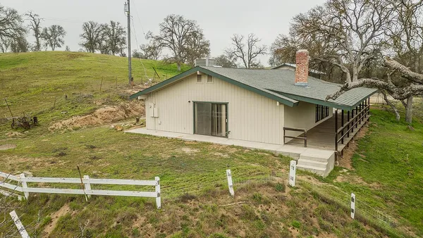 $489,900 | 10562 Millerton Road, Clovis, CA 93619