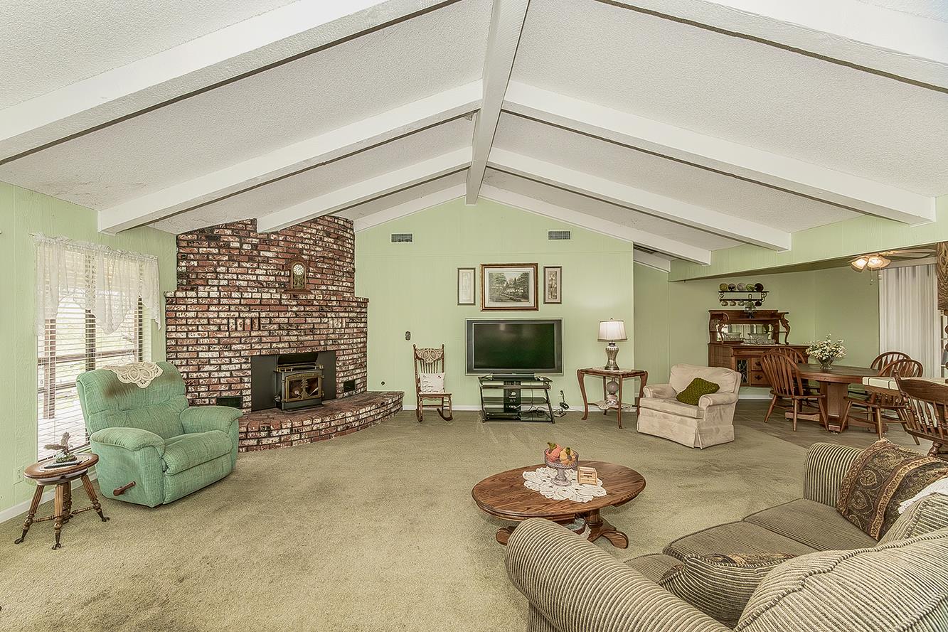 10562 Millerton Road Clovis, CA 93619 - Photo 6 of 49