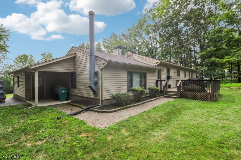 179 Mudtown Road Wantage, NJ 07461 - Photo 32 of 39 a backyard of a house with seating space