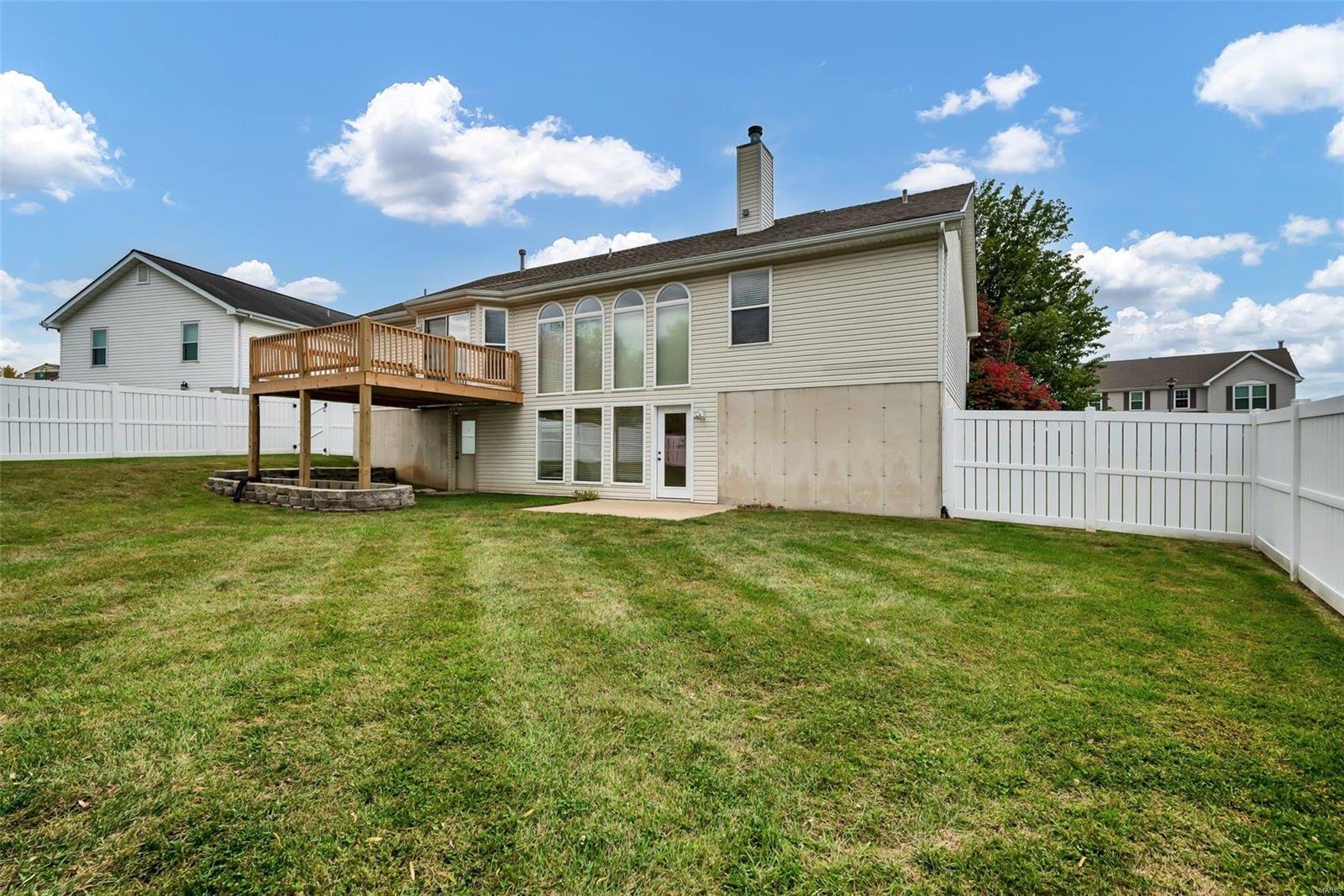 6 Pinehurst Ridge Court O'Fallon, MO 63366 - Photo 2 of 31