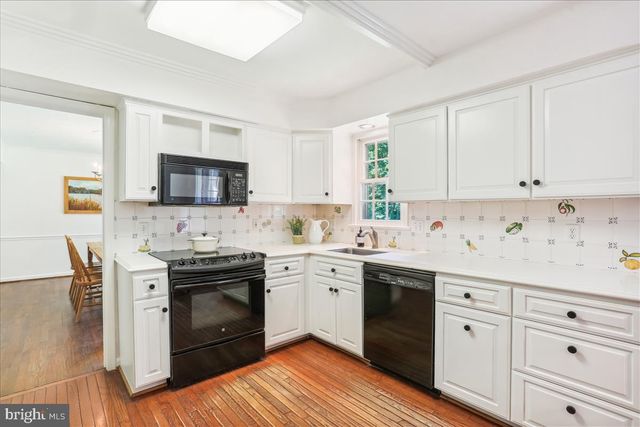 $1,299,995 | 6501 Danville Court, North Bethesda, MD 20852