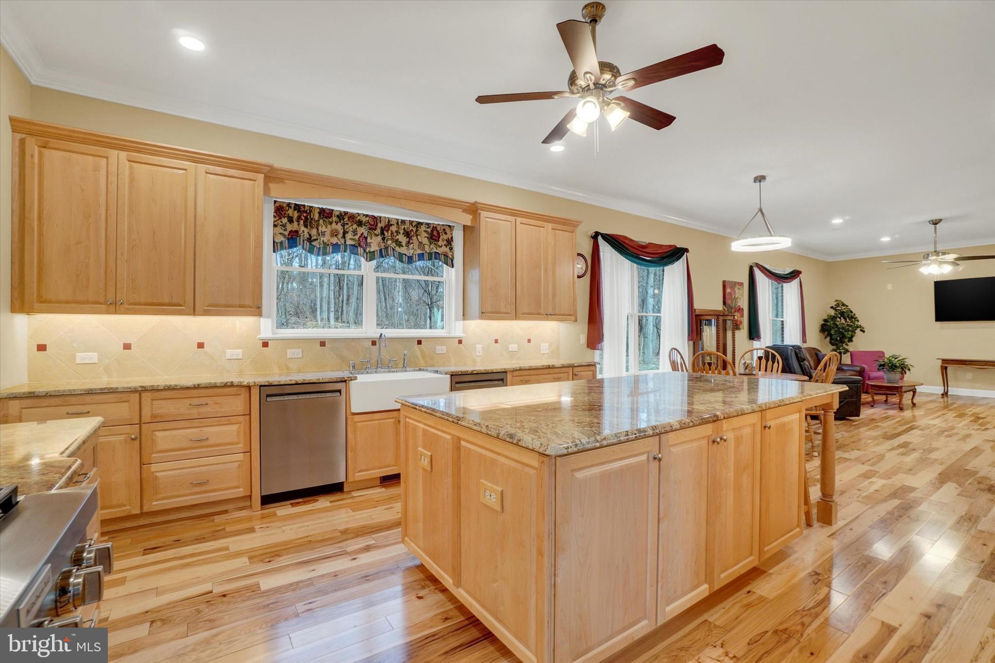 3833 Pleasant Valley Road York, PA 17406 - Photo 12 of 66