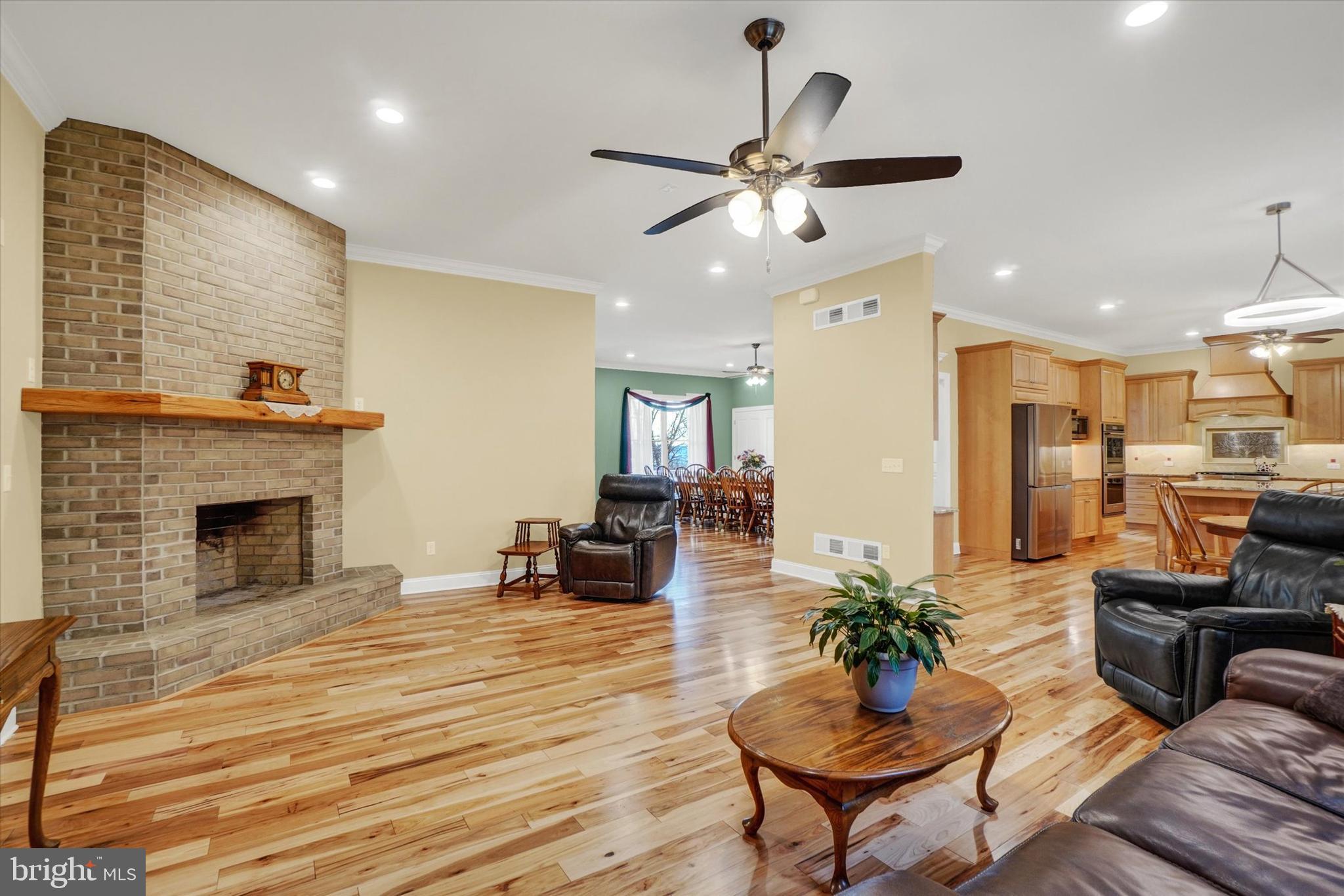 3833 Pleasant Valley Road York, PA 17406 - Photo 17 of 66 High ceilings