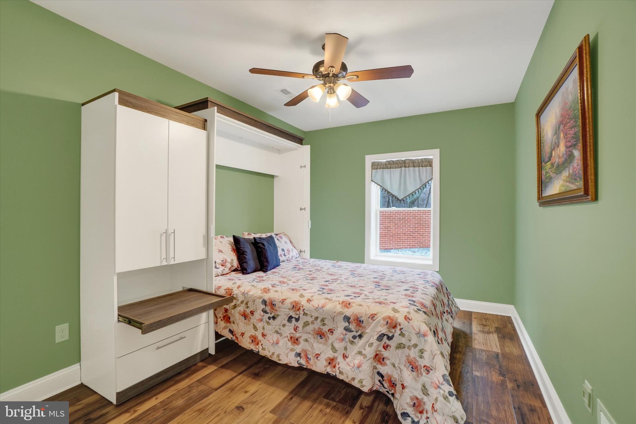 3833 Pleasant Valley Road York, PA 17406 - Photo 37 of 66 Bedroom 1 with queen size Murphy bed